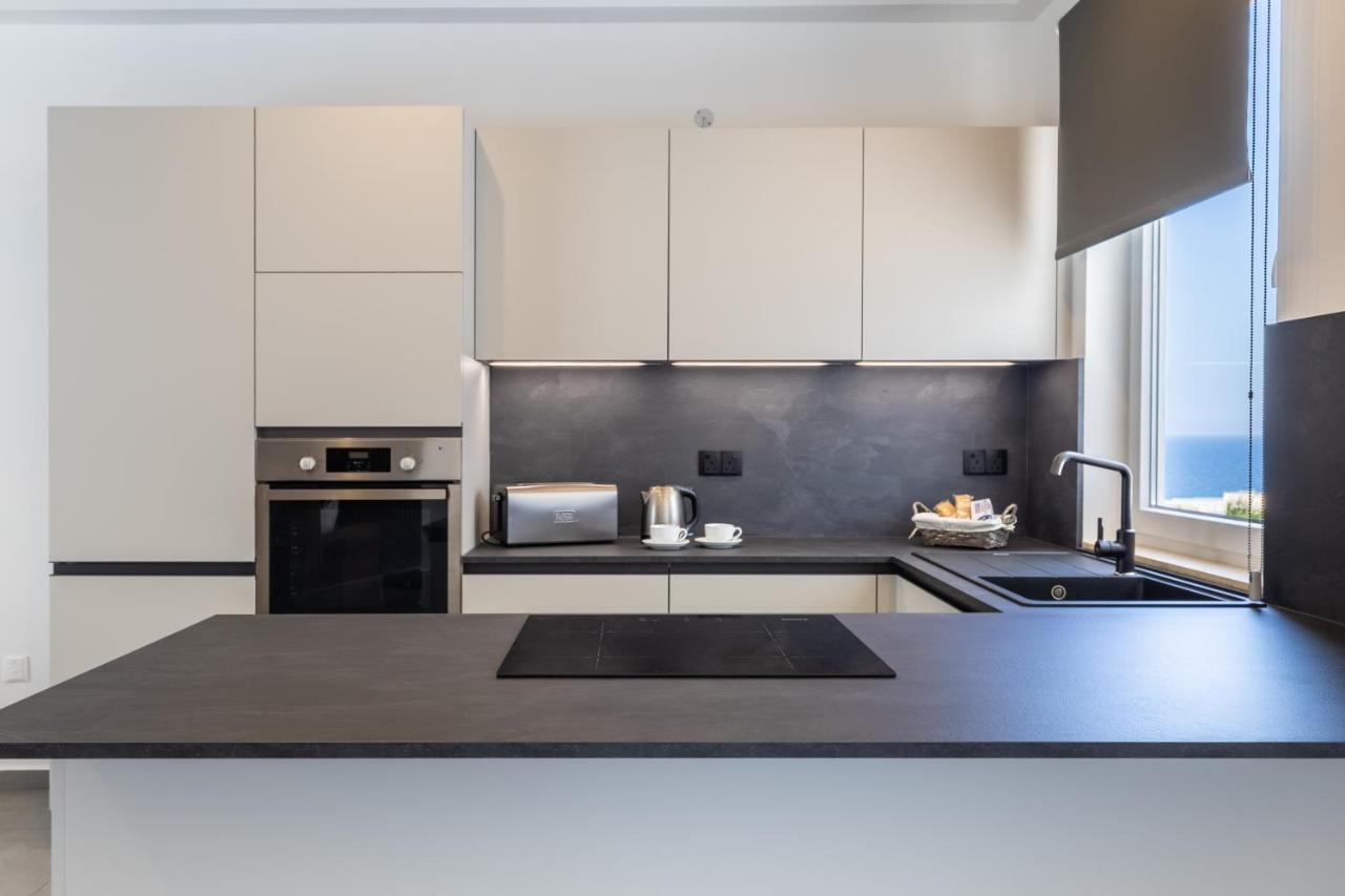 Seaside Luxury In Pembroke St Julians Apartment Bagian luar foto